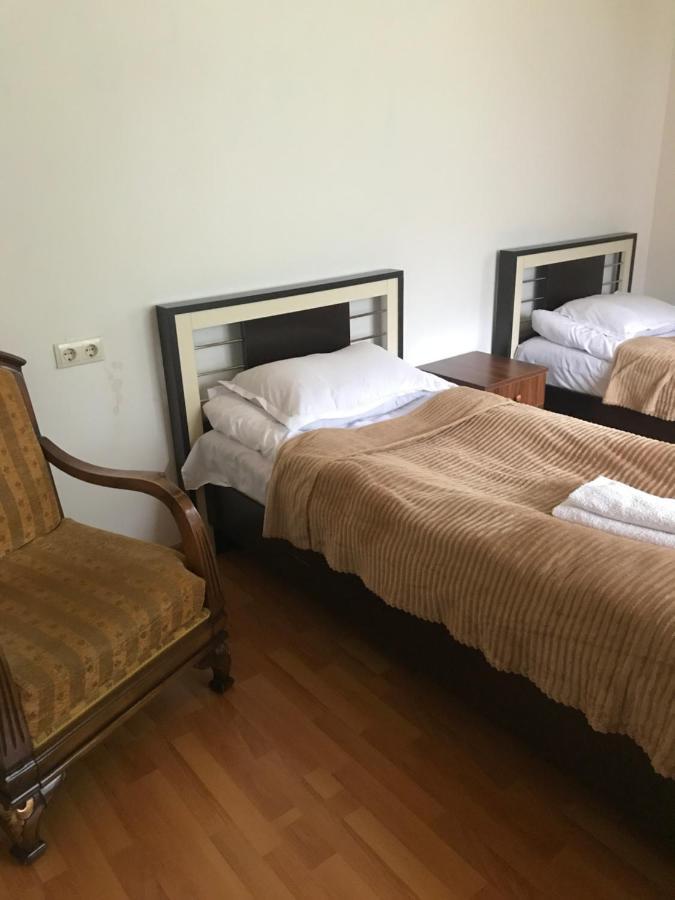 Guest House Gogia Zhabeshi Bagian luar foto