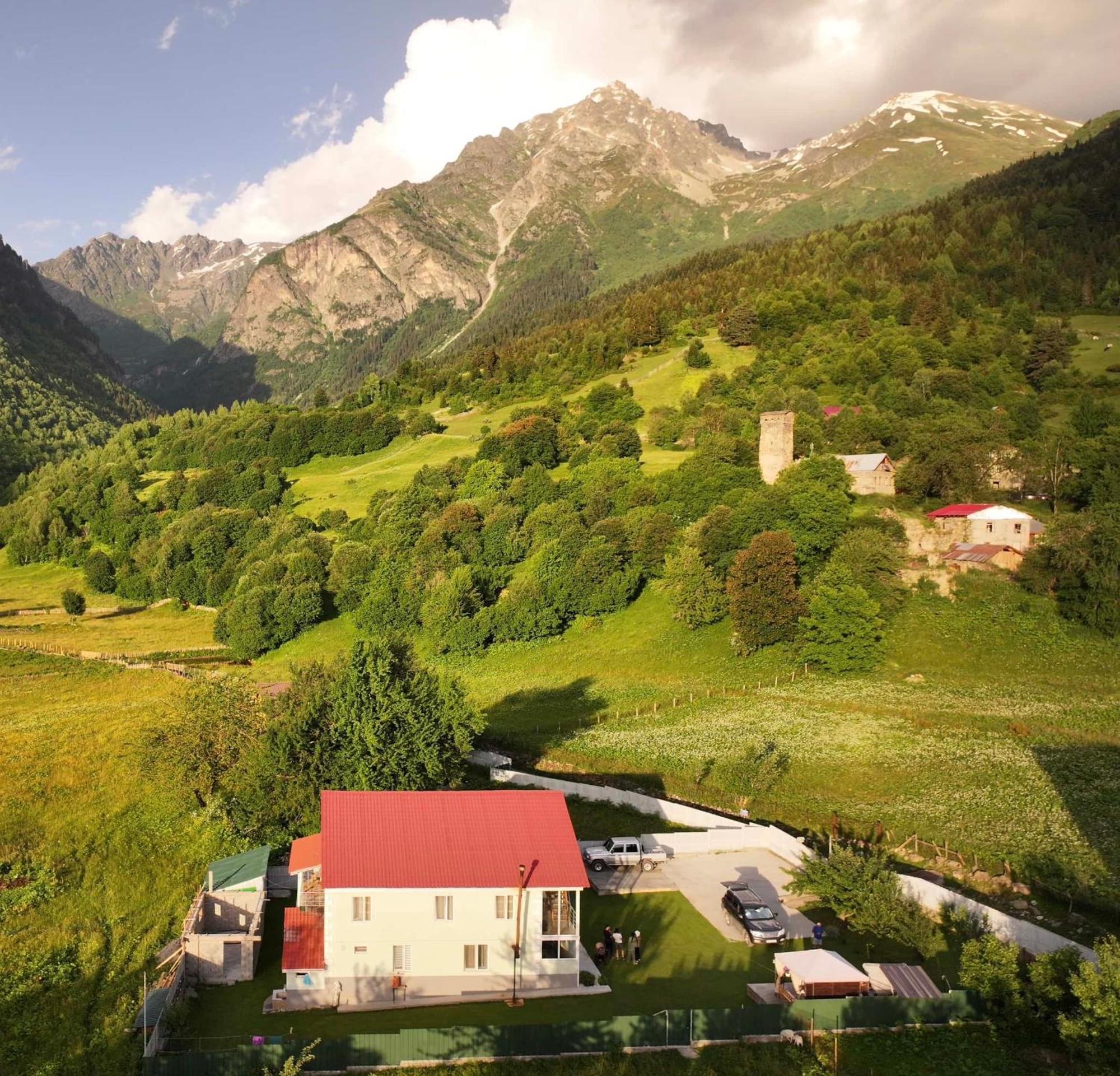 Guest House Gogia Zhabeshi Bagian luar foto